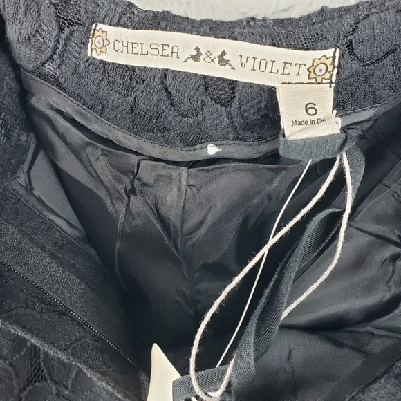 CHELSEA & VIOLET Floral Lace Print Black Pants NWT - Picture 8 of 8